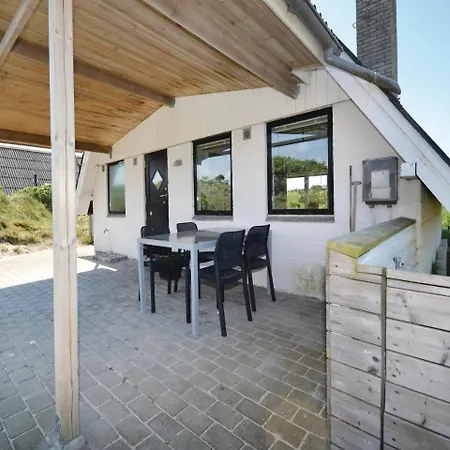 Three-bedroom Holiday In